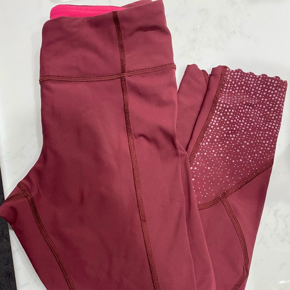 Lululemon tight stuff tights 25” Size 4